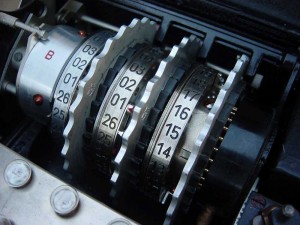 Des rotors de la machine Enigma. Crédits : pl.wikipedia.org